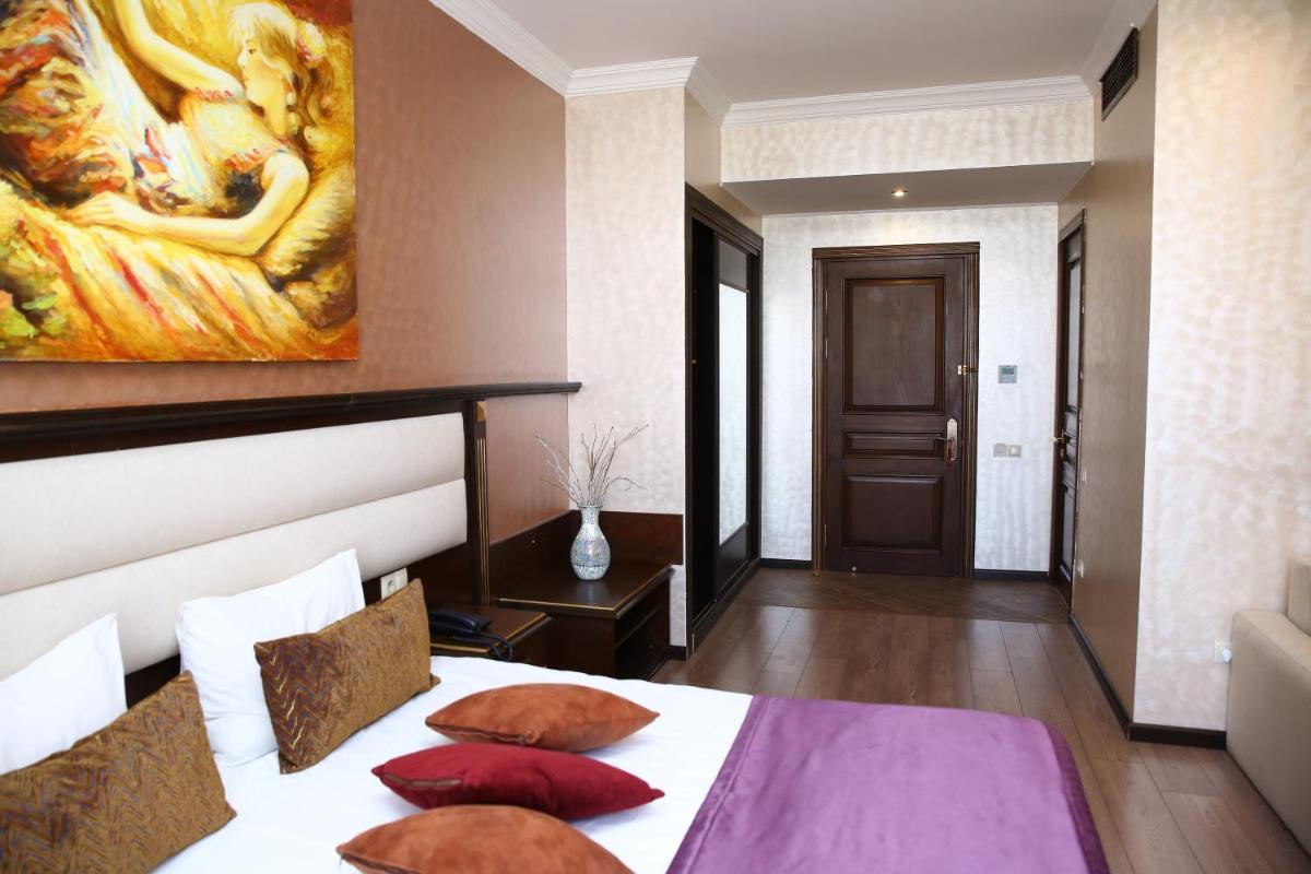 Suitetrails - Smith Hotel Baku