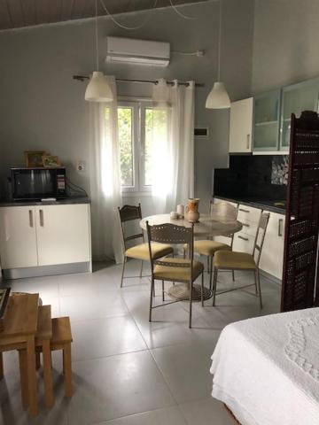Suitetrails - Samos garden studio