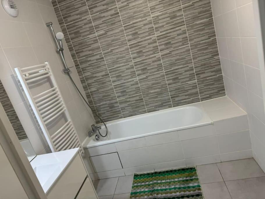 Suitetrails - Chambre proche du de Paris et du stade france