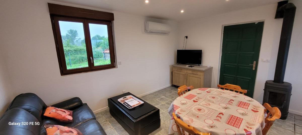 maison a la campagne avec piscine - Hizvo