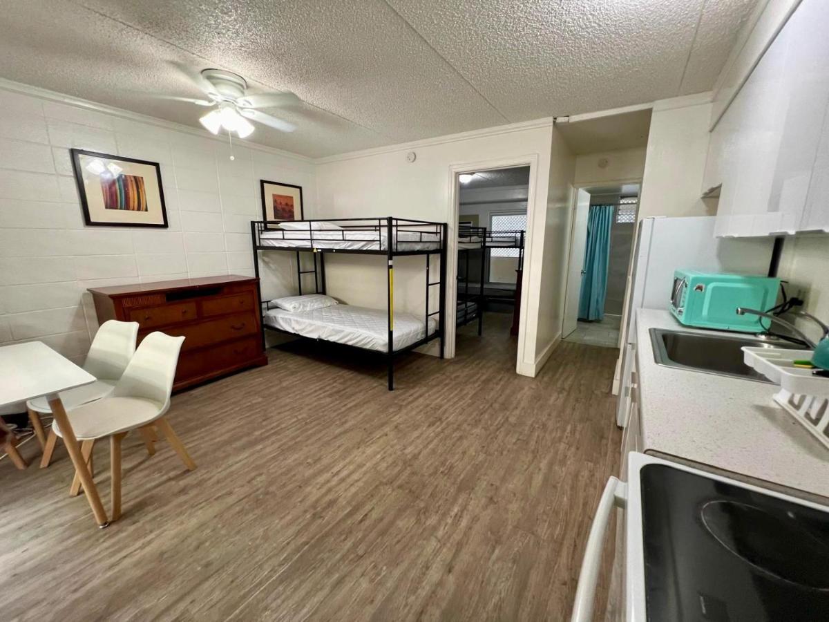Suitetrails - Waikiki Beachside Hostel