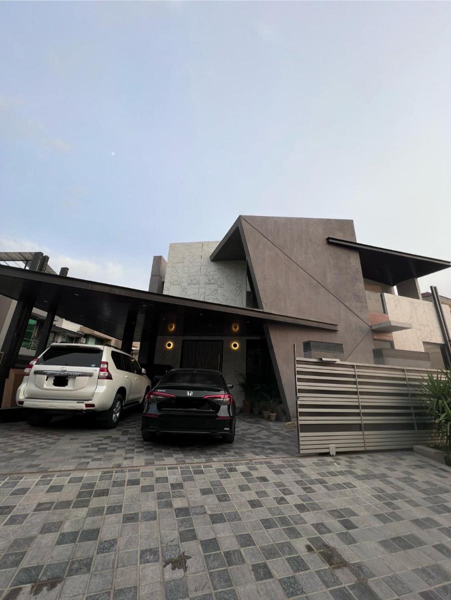 Suitetrails - The Luxus Lodge