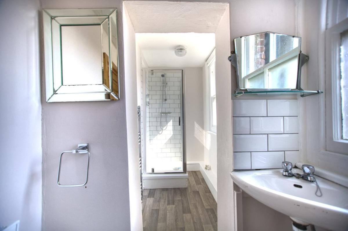 Cinque Ports Retreat (Old Town Hastings) - Housity