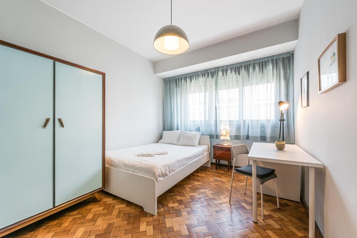 Suitetrails - GuestReady - Spacious stay in Porto city centre