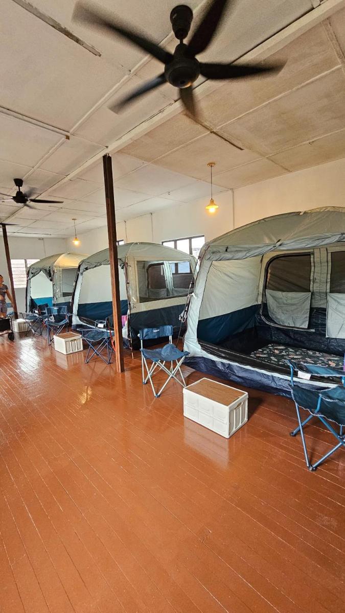 E HOME Camp house- KULAI - Housity