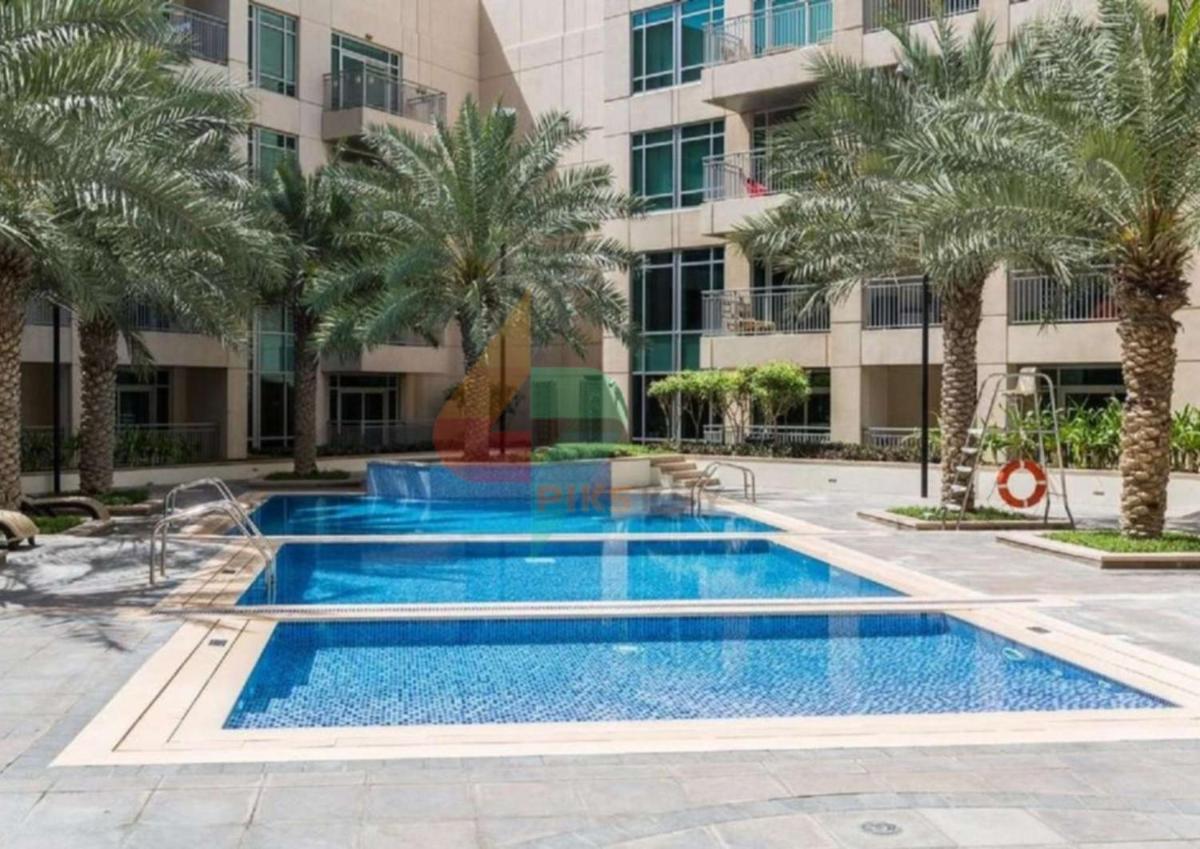 Suitetrails - Luxury Downtown 2BR - 5 min to Dubai Fountain - Full Burj Khalifa View