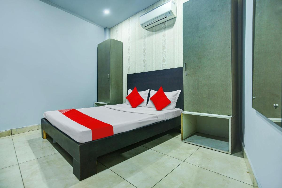 Super OYO S7 Residency - Housity