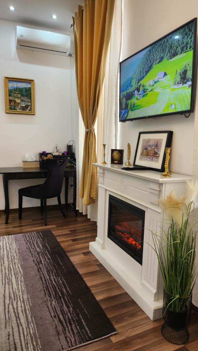 Suitetrails - Piazza Grande Apartment