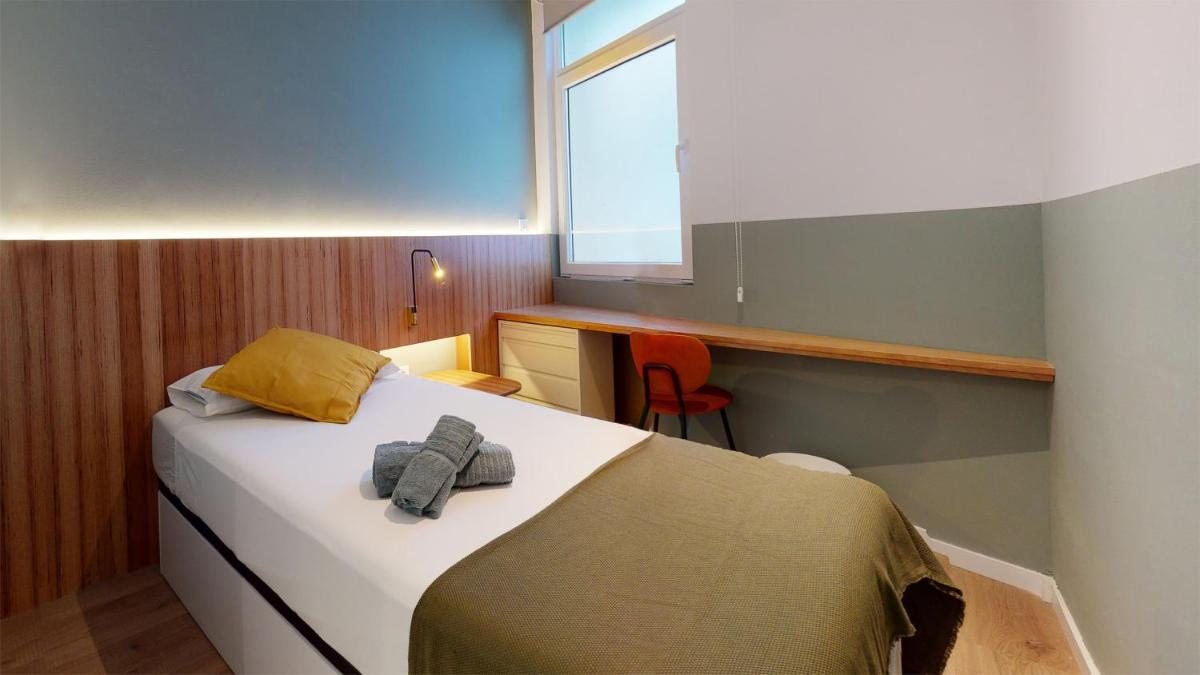 Ola Living Hostal Tetuan - Housity