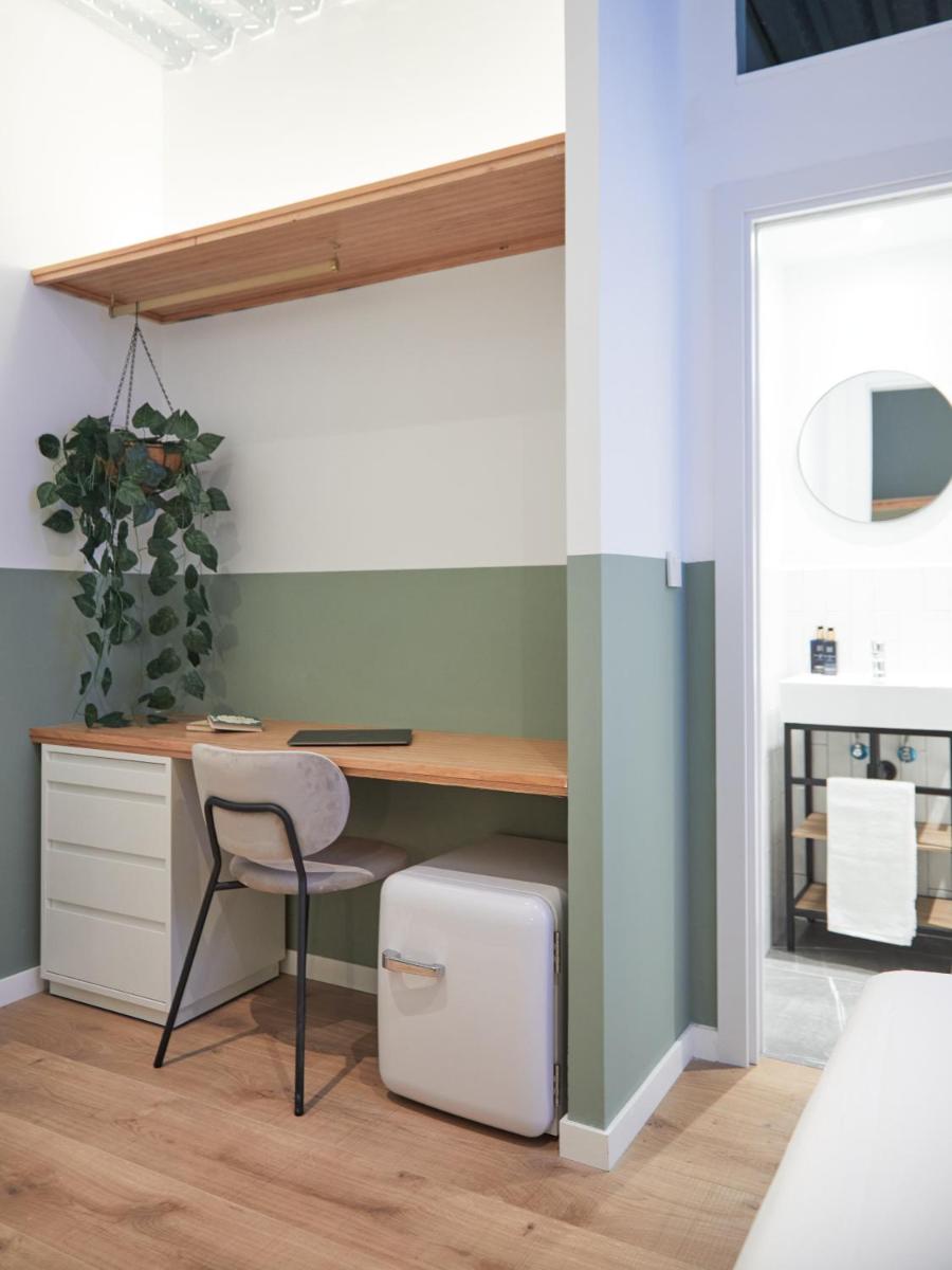 Ola Living Hostal Tetuan - Housity