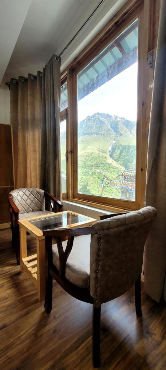 hotel Yolax - Housity