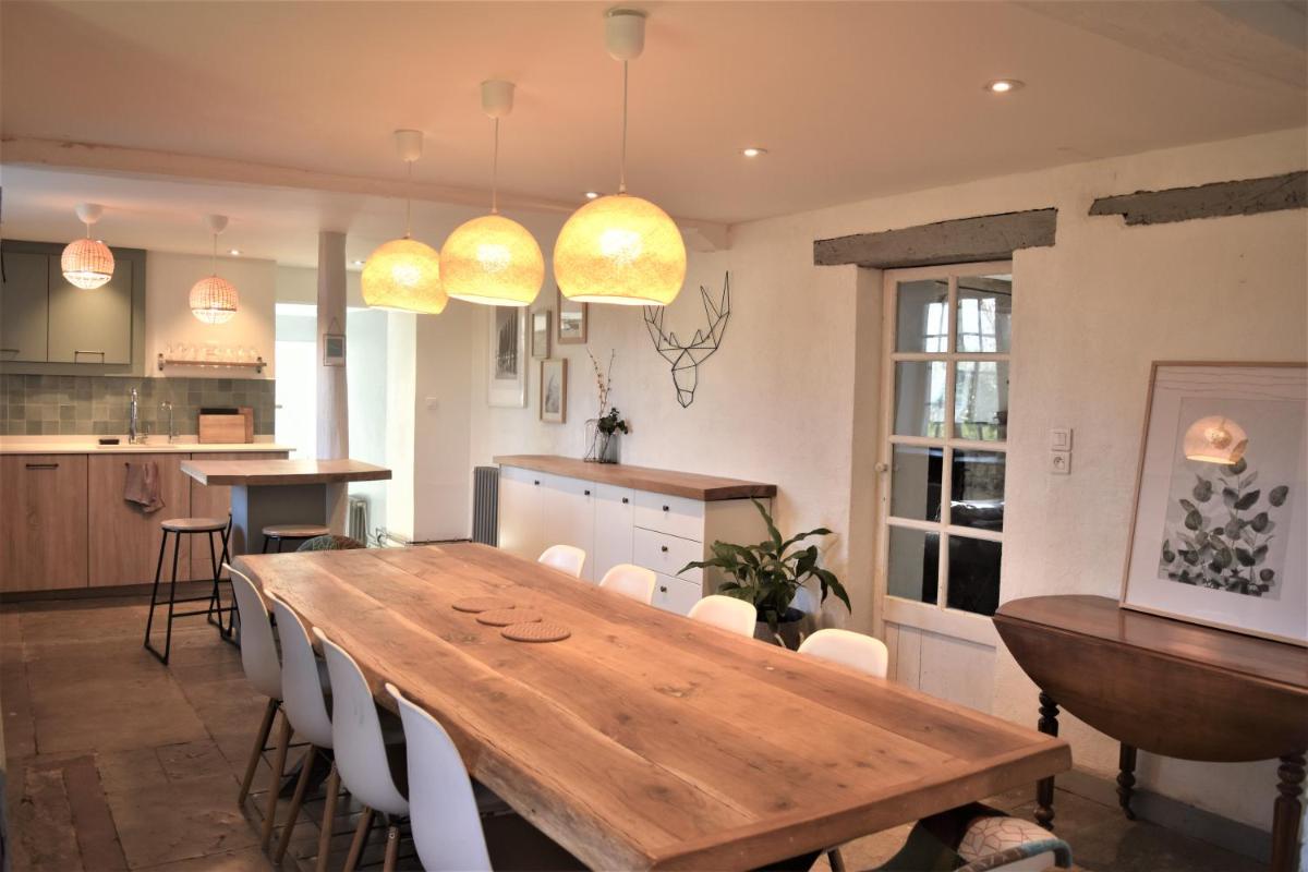 Grande maison - 14 personnes - Piscine - Housity