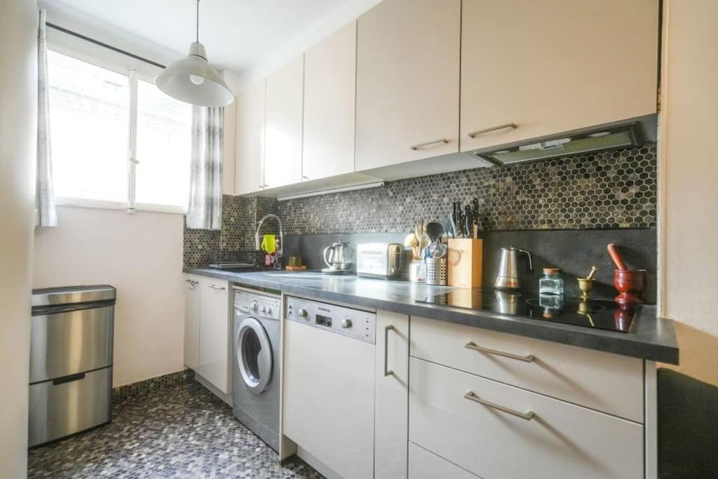 Suitetrails - Exquisite apartment close to the Eiffel Tower