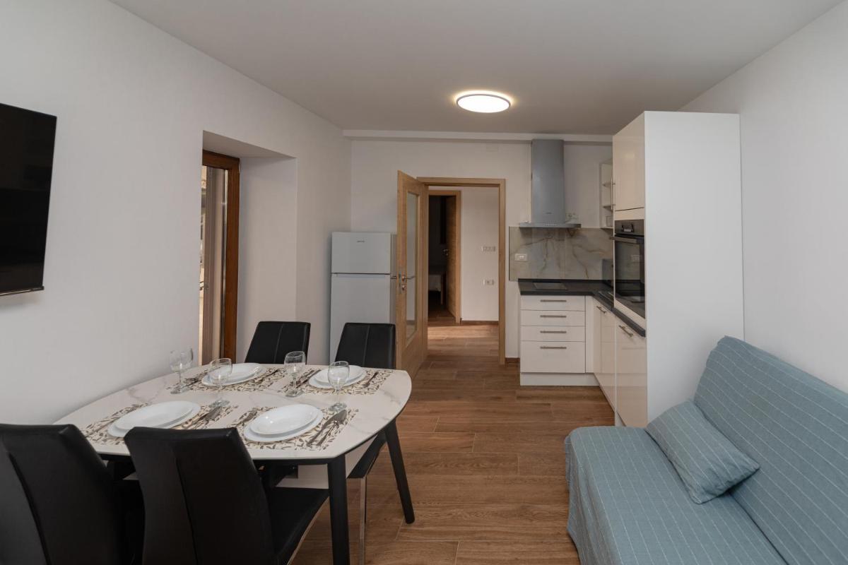 Apartma Oljka - Housity