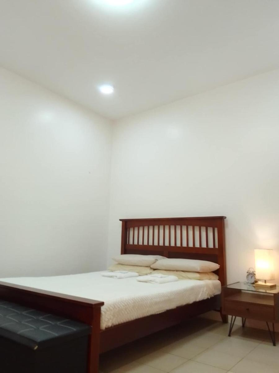 BUDGET RENTAL UNIT near Ayala Center Cebu - Housity