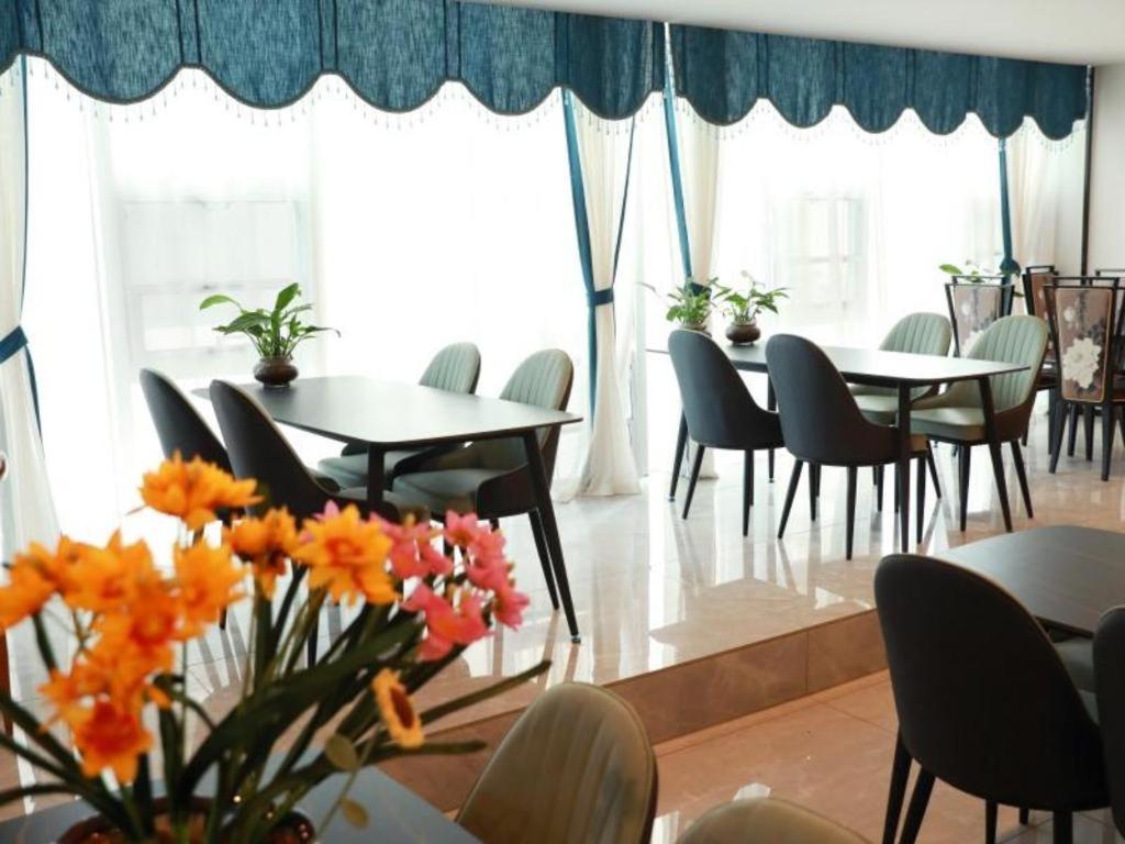 Suitetrails - GreenTree Inn Tianjin Wuqing Development Zone Wanda Plaza
