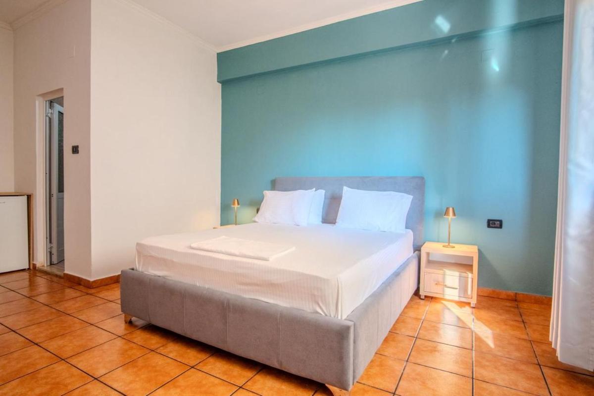 Aphrodite's Garden B&B - Housity