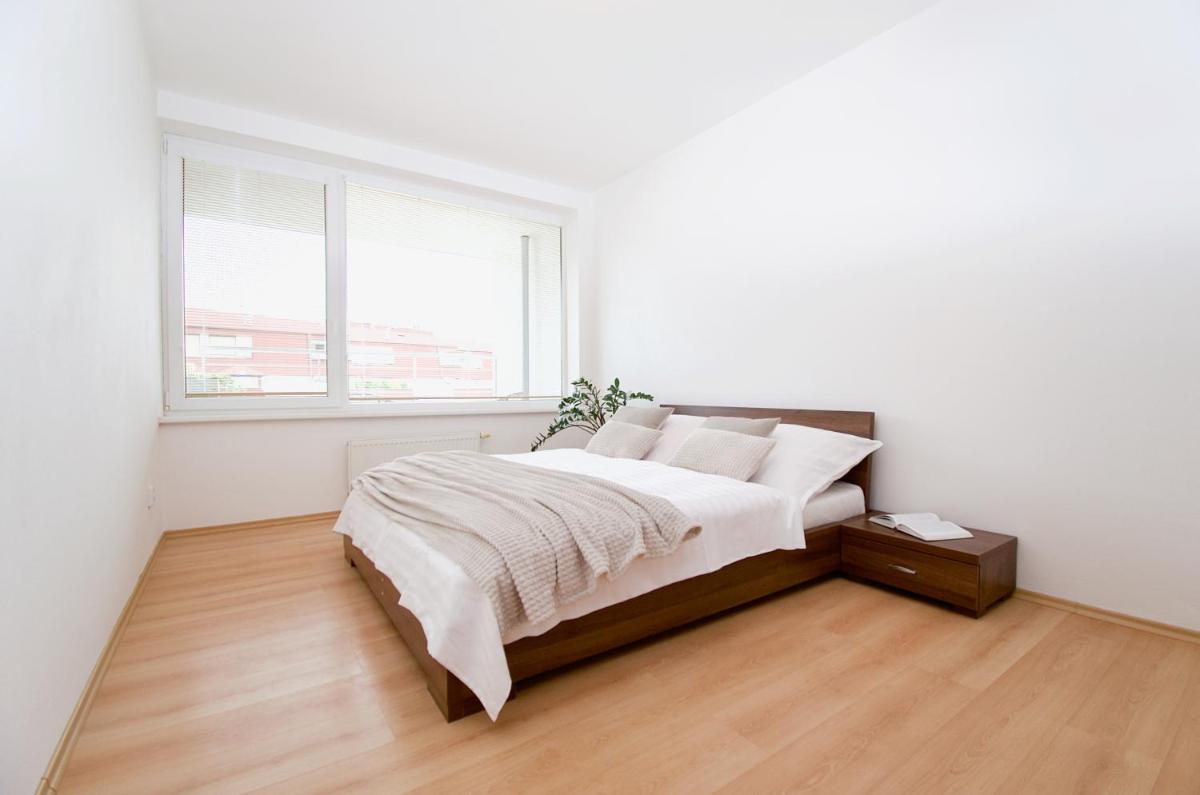 Suitetrails - Modern flat, balcony, garage