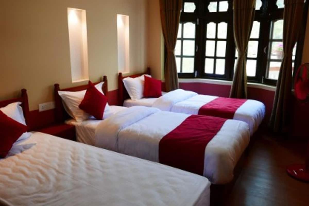 Asian herirage inn & Bistro - Housity