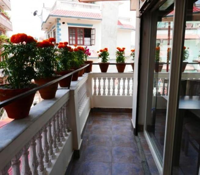 Asian herirage inn & Bistro - Housity