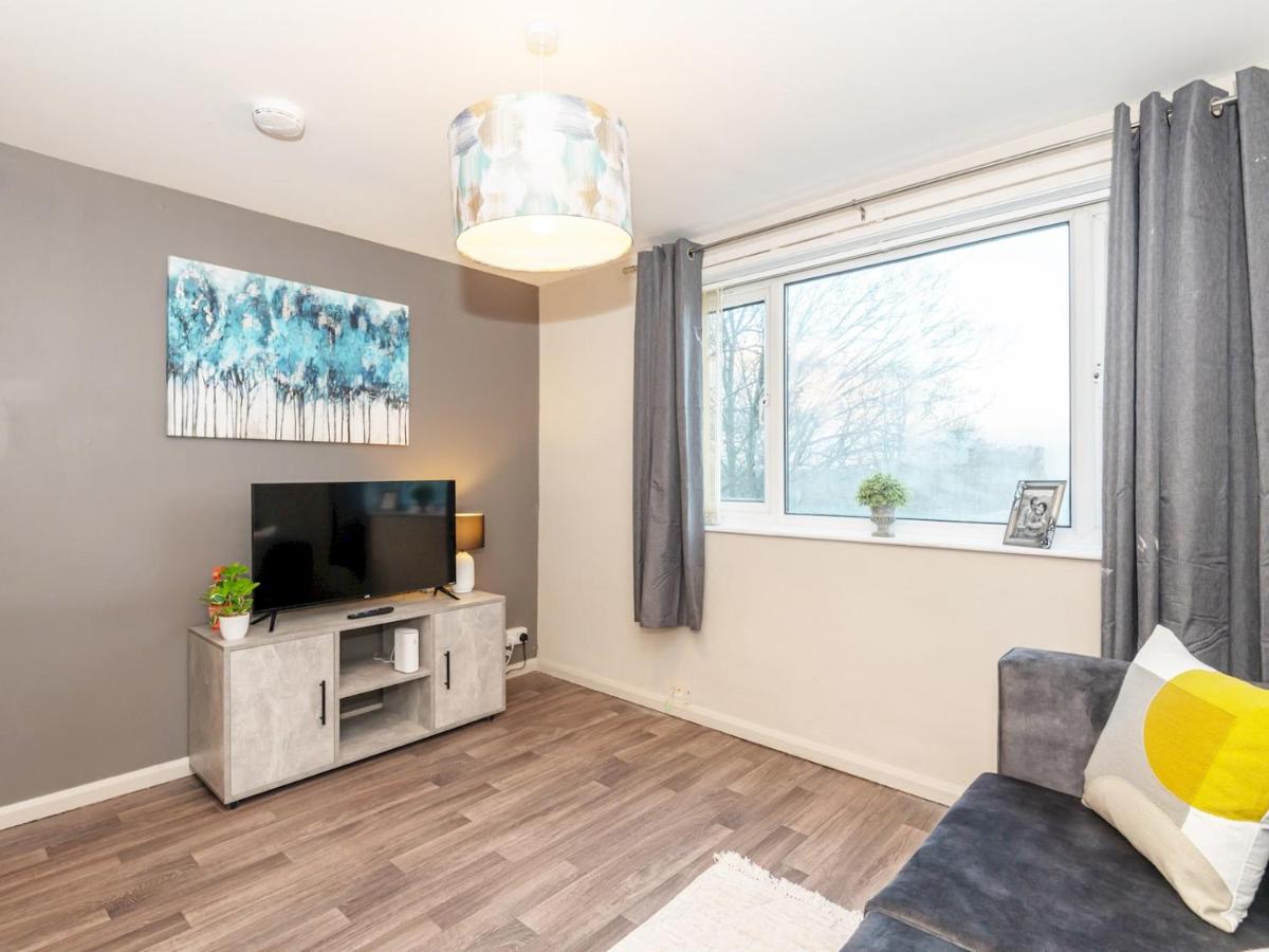 Chic Retreat - Horsforth Haven Pass the Keys - Housity