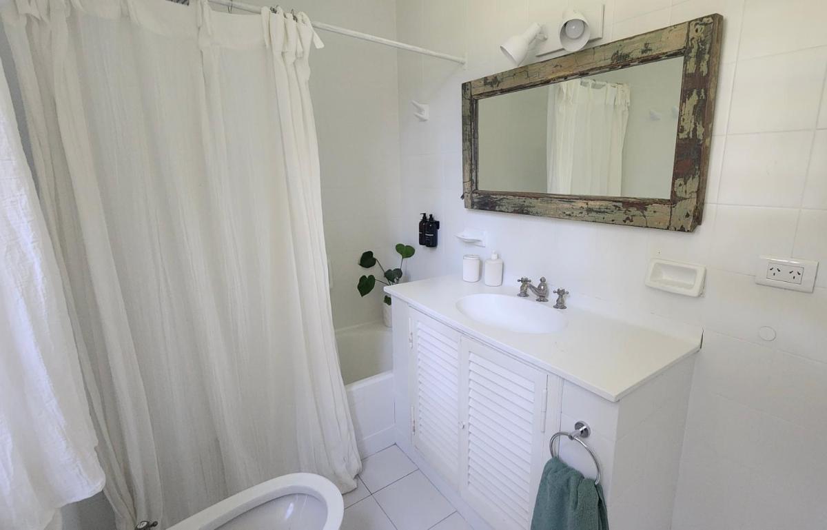 Akasha suites - Bed and Breakfast - Housity