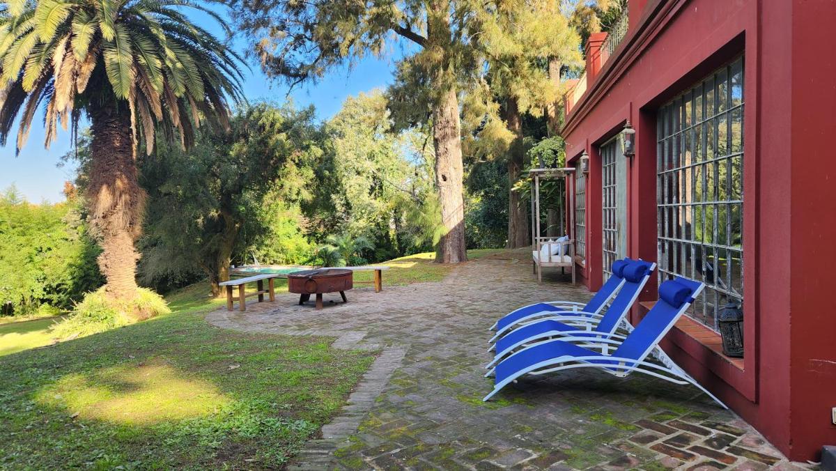 Akasha suites - Bed and Breakfast - Housity