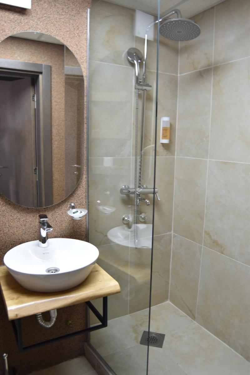 Suitetrails - Hotel Montana Palace