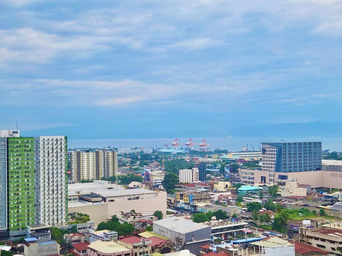Suitetrails - One Bedroom Condominium Avida Tower 1 Aspira CDO