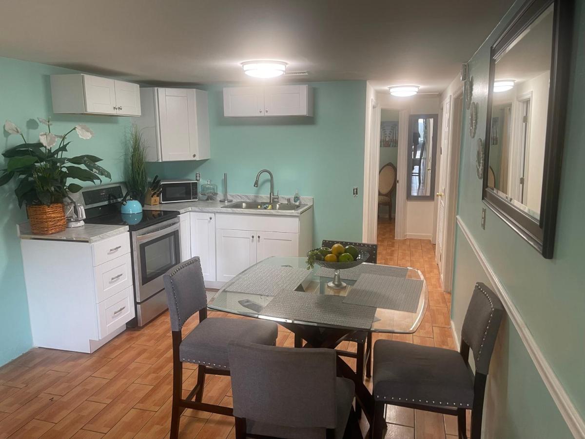 Suitetrails - 2BR Comfortable Downtown House Near Beach and More