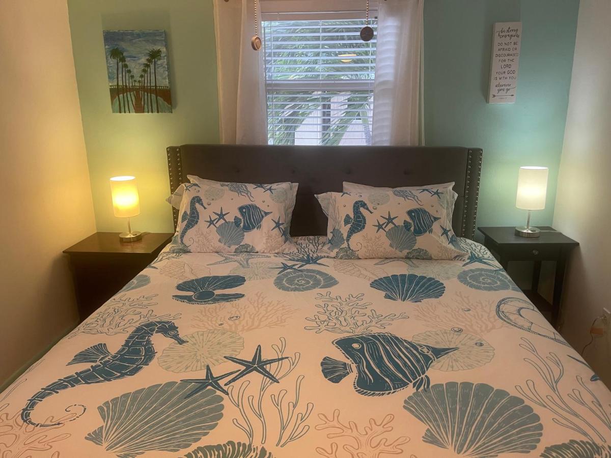 Suitetrails - 2BR Comfortable Downtown House Near Beach and More