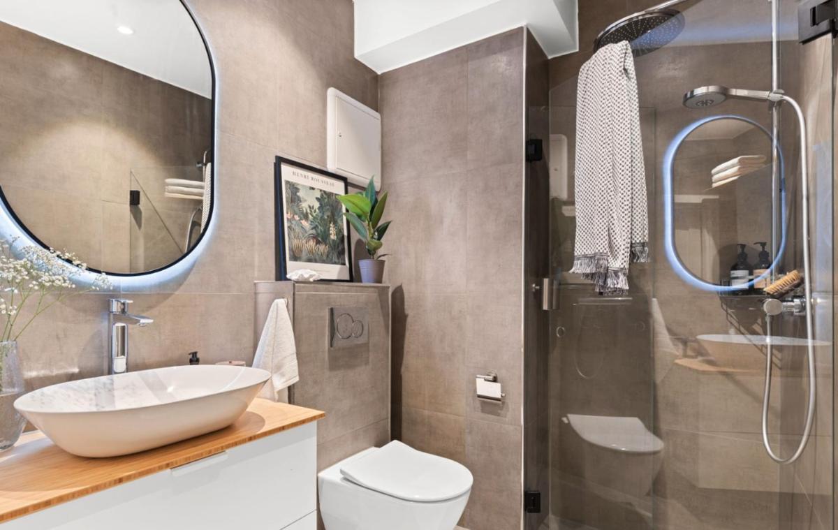 Urban Luxe Suites - Housity