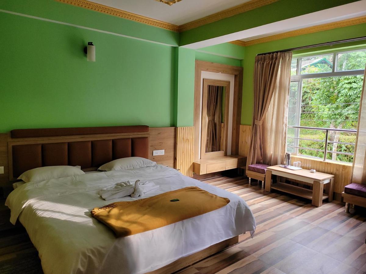 Hotel Kangchenjunga View - Housity
