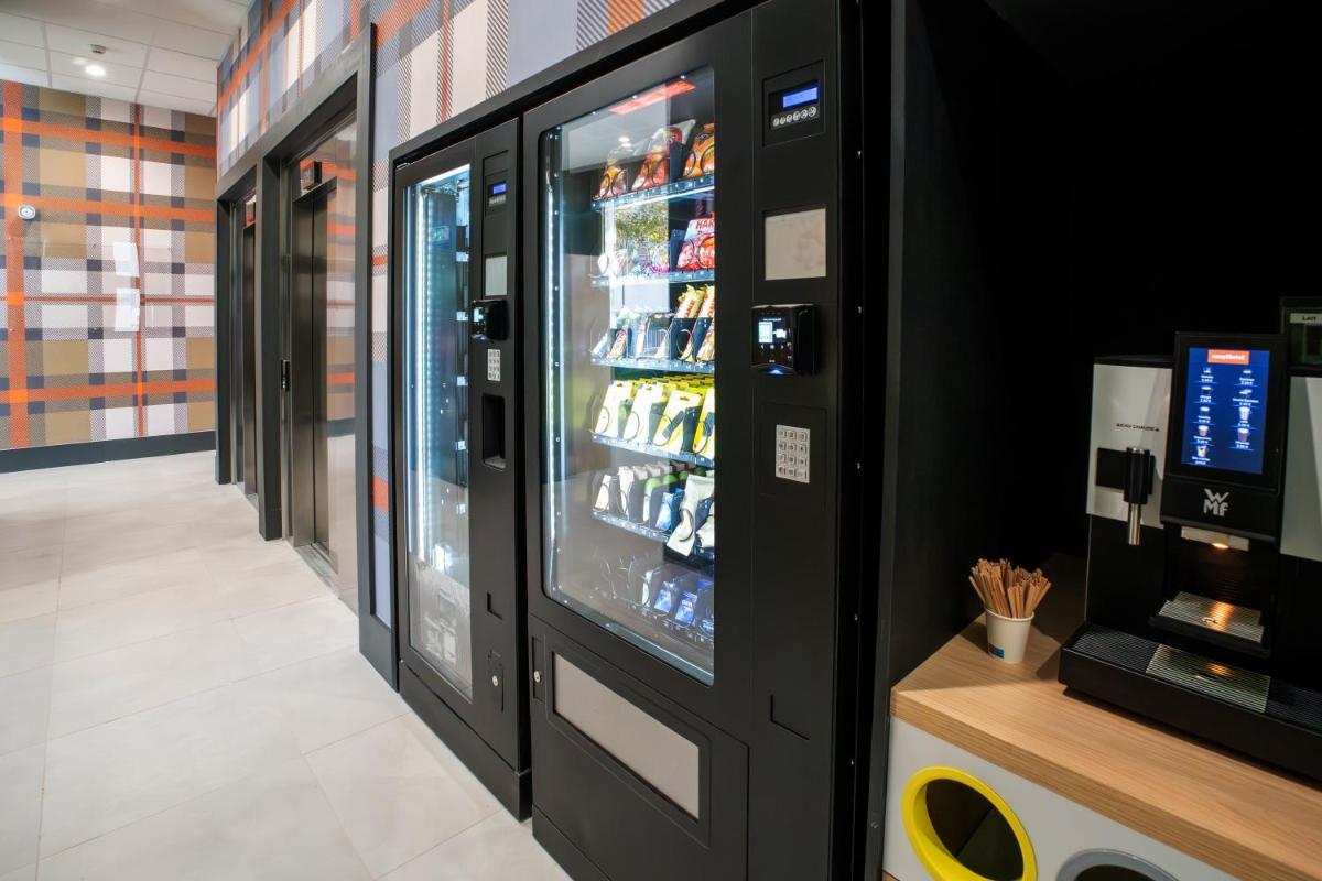 Suitetrails - easyHotel Marseille Euromed