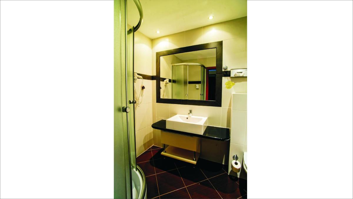 Hotel Pietrak - Housity