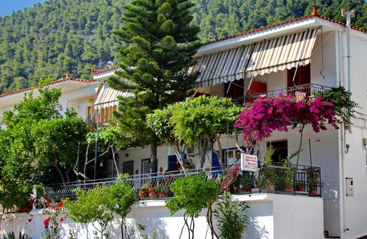 Suitetrails - Studios and Apartments Meri