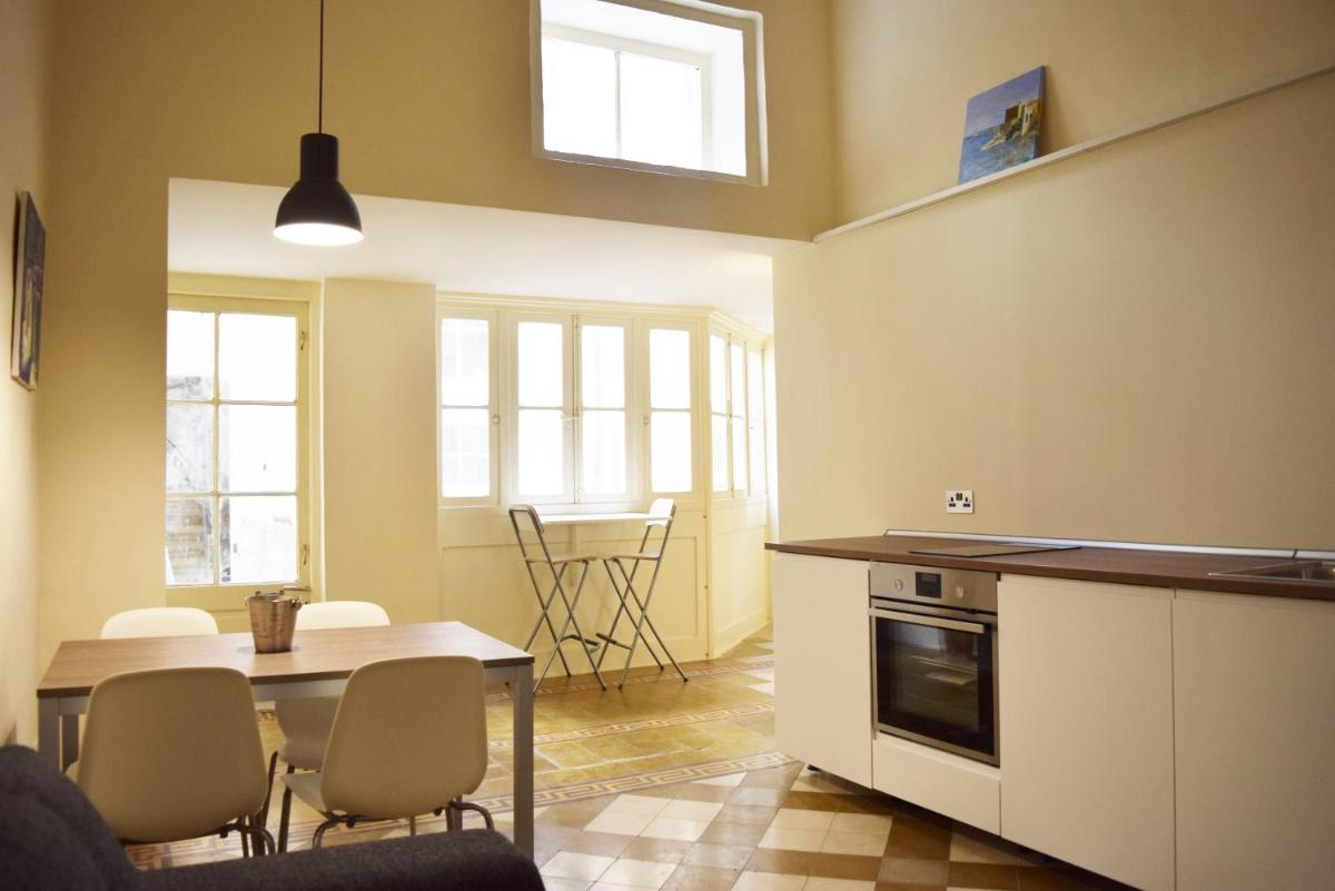 Suitetrails - Valletta Mint Apartment 1