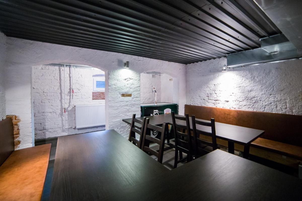 Hostel Fabryka - Housity