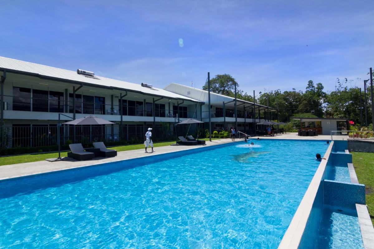 Suitetrails - Crossroads Hotel Lae