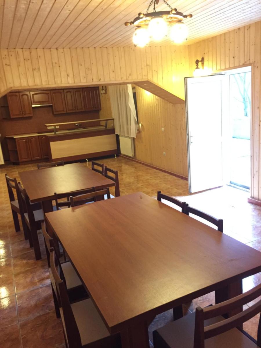 Karpatskyy - Housity
