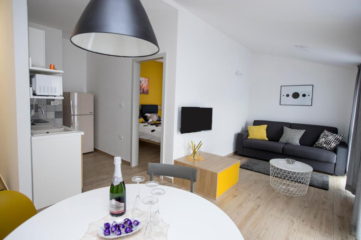 Apartma Grže - Housity