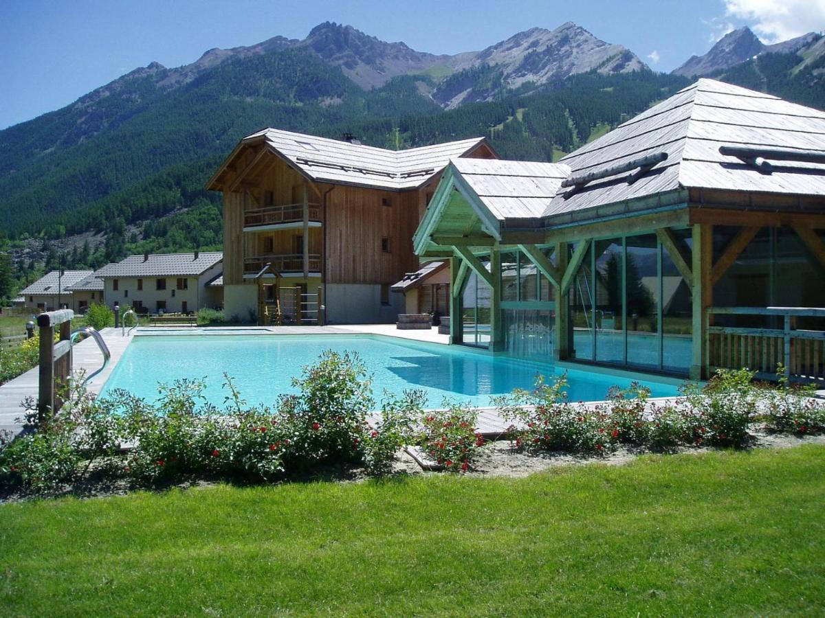 Apartment in Chalet Chamoissiere - Housity