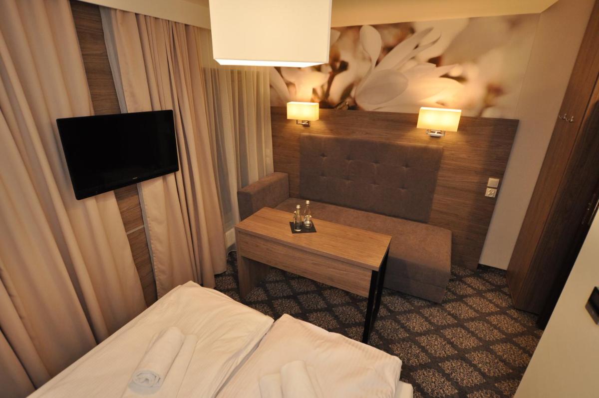 Pass Hotel - Housity