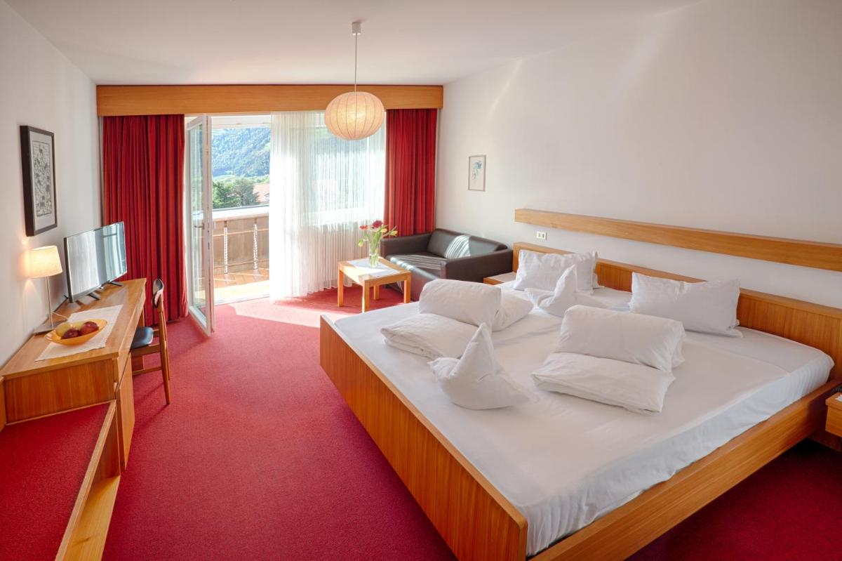 Hotel Weingarten - Housity