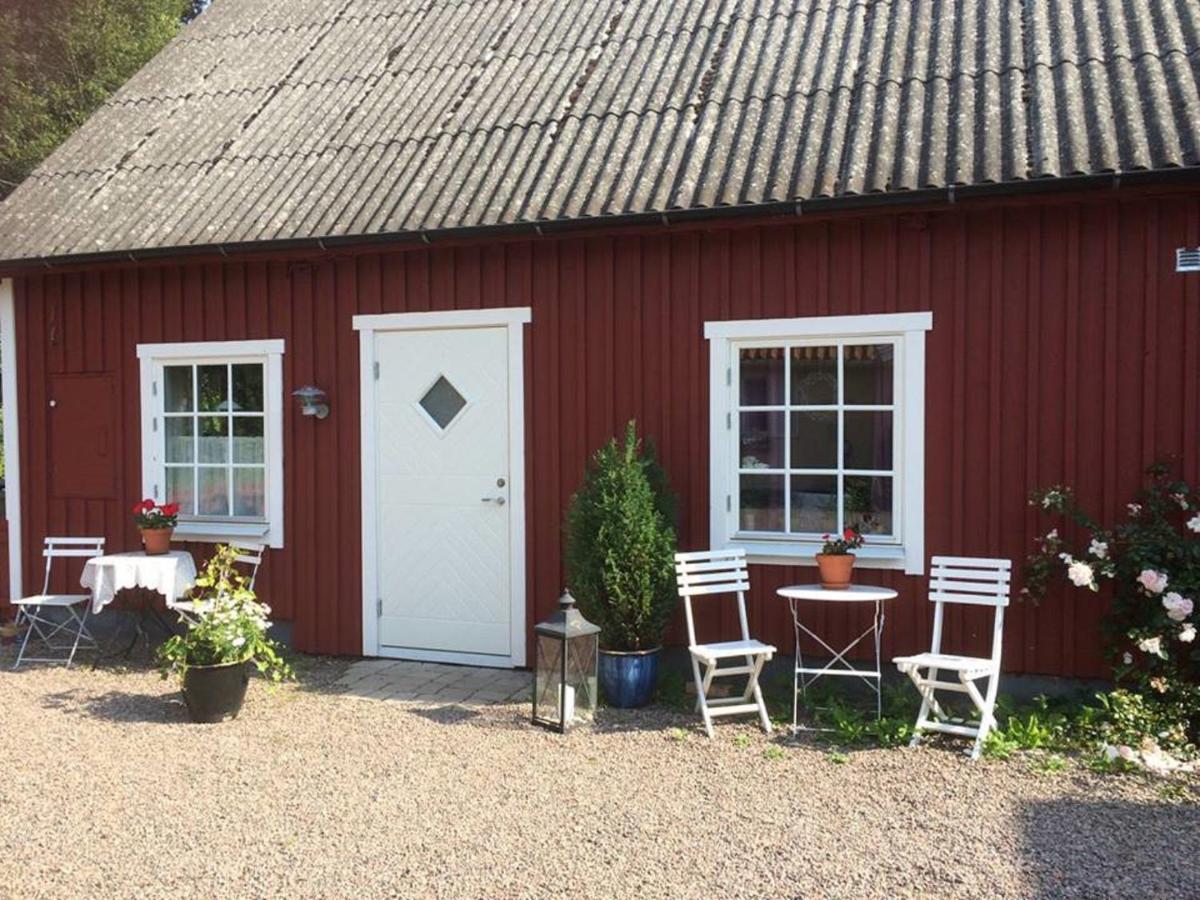 Gånarps rum och Stuguthyrning - Housity