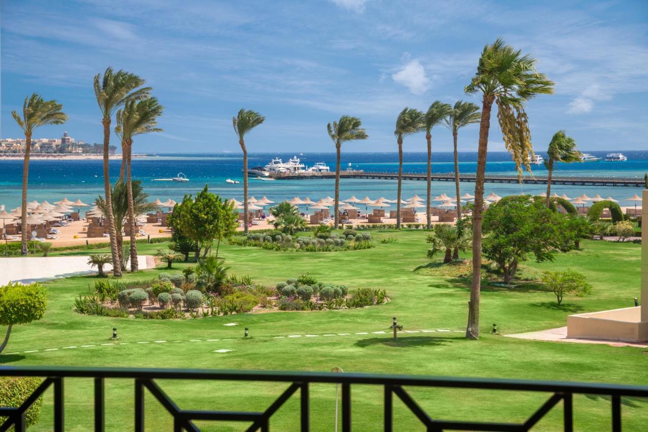 Cleopatra Luxury Resort Makadi Bay *****