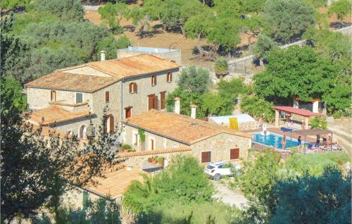 Stunning Home In Estellencs With 6 Bedrooms, Wifi And Private Swimming Pool