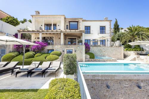 Majestic Mallorca Villa Finca Finesse 6 Bedrooms Private Heated Pool & Out Door Jacuzzi Andratx