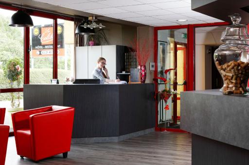 Hôtel Restaurant Le Colibri - Housity