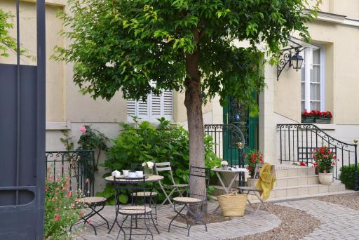 Hôtel Du Manoir - Housity
